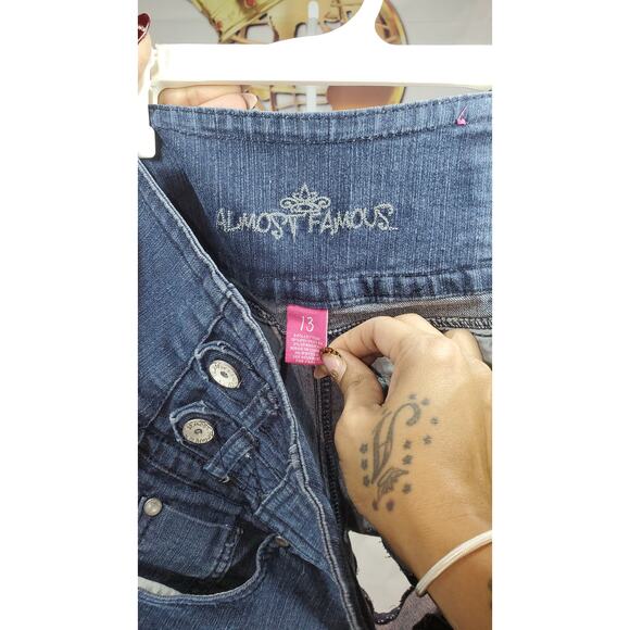 Almost Famous Women’s Blue High Waist Button Front Denim Shorts Size 13 - Picture 4 of 7